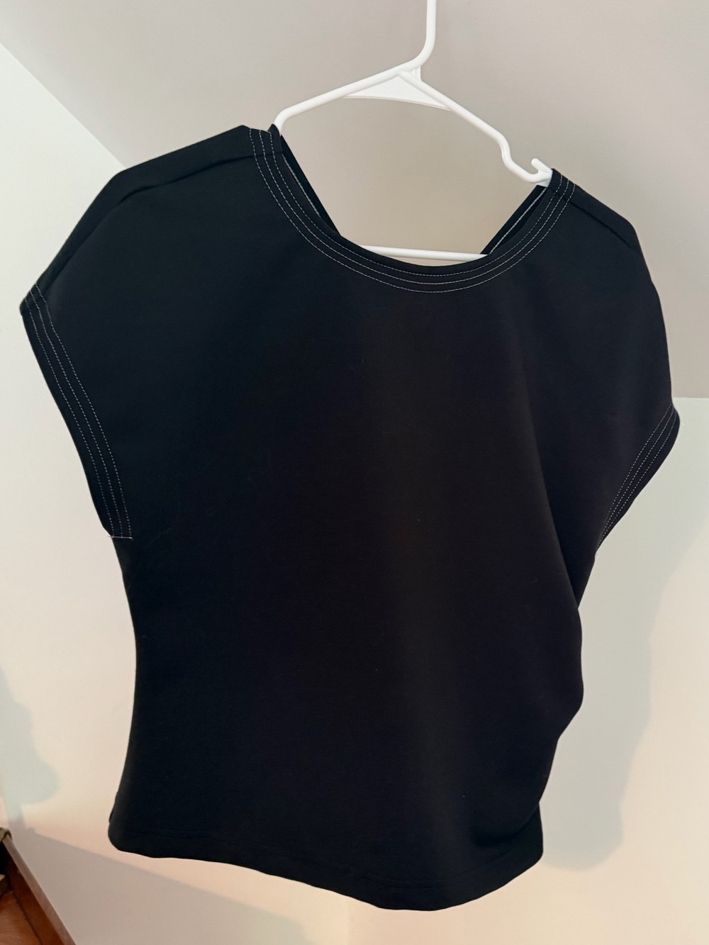 MELLODAY Black Top with White Stitching and Rouching on one side